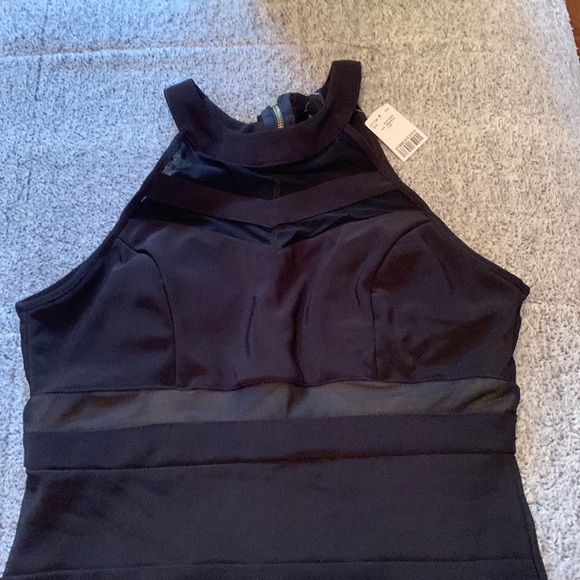 Le Chateau Mini Bodycon Black Halter Dress - Picture 4 of 6